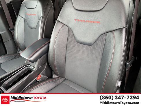 Used 2022 Jeep Compass Trailhawk AWD/4WD image 14
