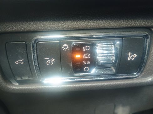 Used 2022 Lincoln Corsair AWD w/ Equipment Group 101A image 20