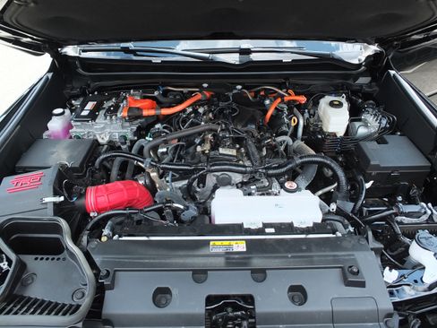 Used 2025 Toyota Tacoma TRD Pro AWD/4WD image 11