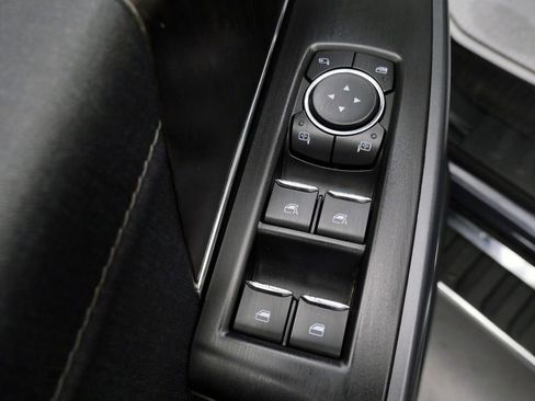 Used 2021 Ford F150 Lariat w/ Equipment Group 502A High AWD/4WD image 13