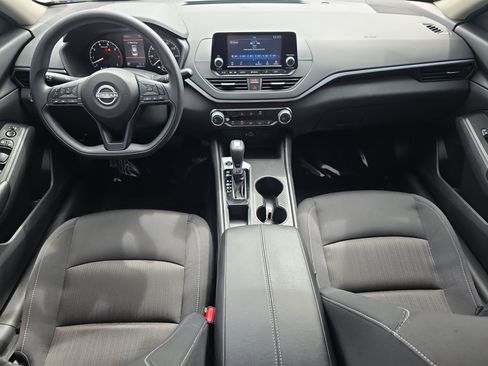 Used 2024 Nissan Altima 2.5 S image 17