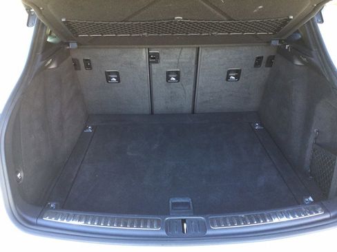 Used 2018 Porsche Macan Sport Edition image 24