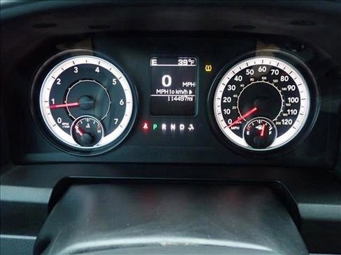 Used 2016 RAM 1500 Classic SLT AWD/4WD image 22