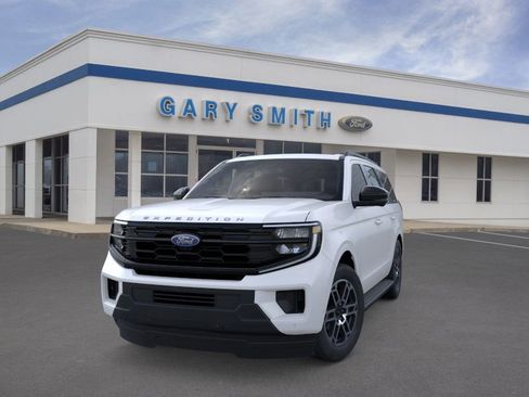 New 2025 Ford Expedition Active RWD image 2