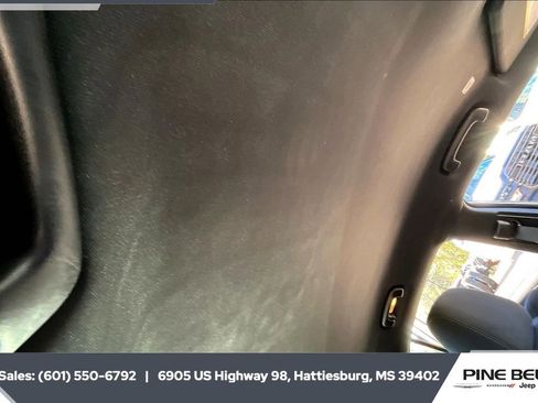 Used 2022 Dodge Charger GT image 16