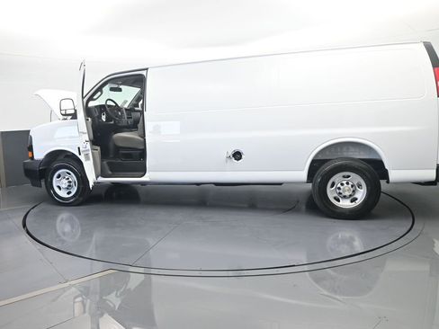 New 2026 Chevrolet Express 2500 Extended w/ Driver Convenience Package RWD image 70