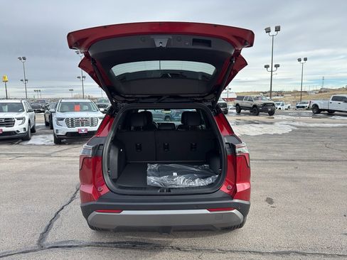 New 2026 Chevrolet Equinox LT w/ Convenience Package II AWD/4WD image 14