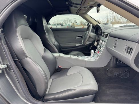 Used 2005 Chrysler Crossfire Limited image 16