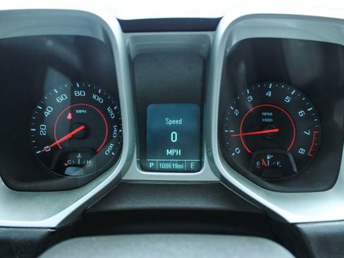 Used 2015 Chevrolet Camaro LT RWD image 23