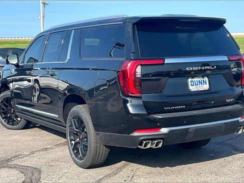 New 2026 GMC Yukon XL Denali AWD/4WD image 3
