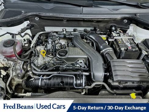 Used 2023 Volkswagen Taos SEL image 33