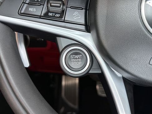Used 2019 Alfa Romeo Stelvio Ti Sport w/ Quick Order Package 22S Sport AWD/4WD image 23
