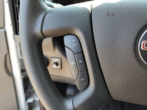 Used 2023 GMC Savana 2500 w/ Driver Convenience Package image 16