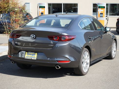 Used 2020 MAZDA MAZDA3 AWD Sedan w/ Premium Package image 4