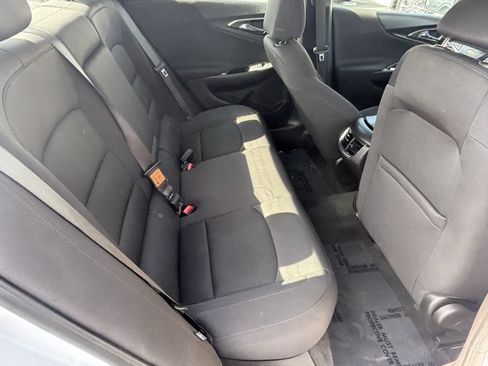 Used 2024 Chevrolet Malibu LT FWD image 11