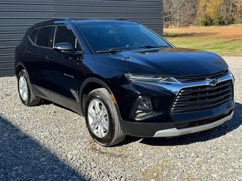 Used 2022 Chevrolet Blazer LT image 2