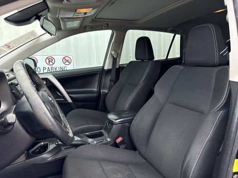 Used 2018 Toyota RAV4 Adventure image 11