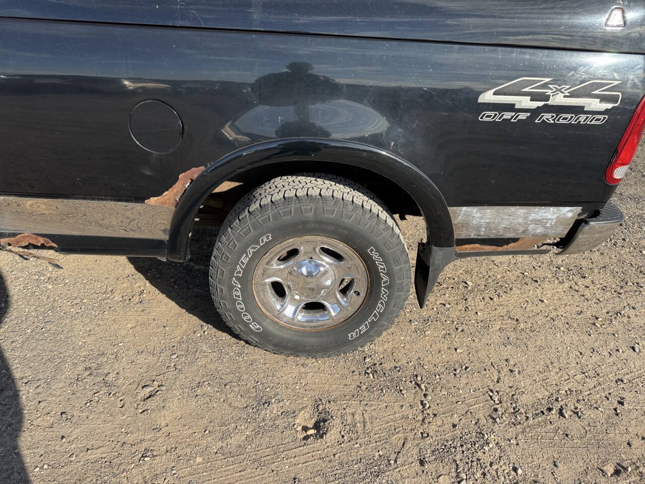 Used 1999 Ford F150 4x4 SuperCab image 10