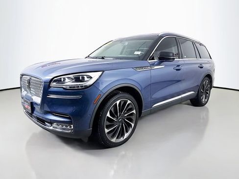 Used 2021 Lincoln Aviator Reserve w/ Equipment Group 202A image 3