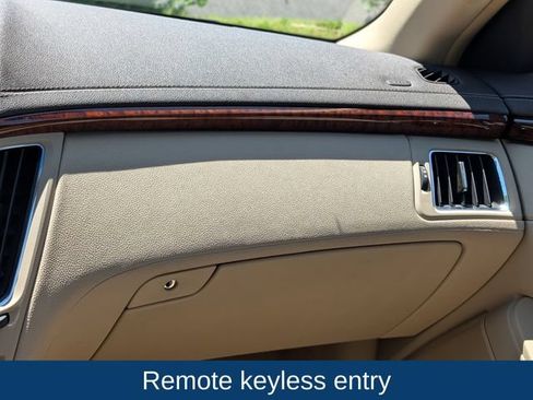 Used 2011 Cadillac CTS Luxury RWD image 16