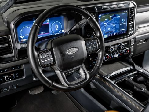 Used 2024 Ford F250 Platinum AWD/4WD image 15