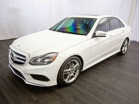 Used 2014 Mercedes-Benz E 350 4dr Sedan E350 RWD image 3