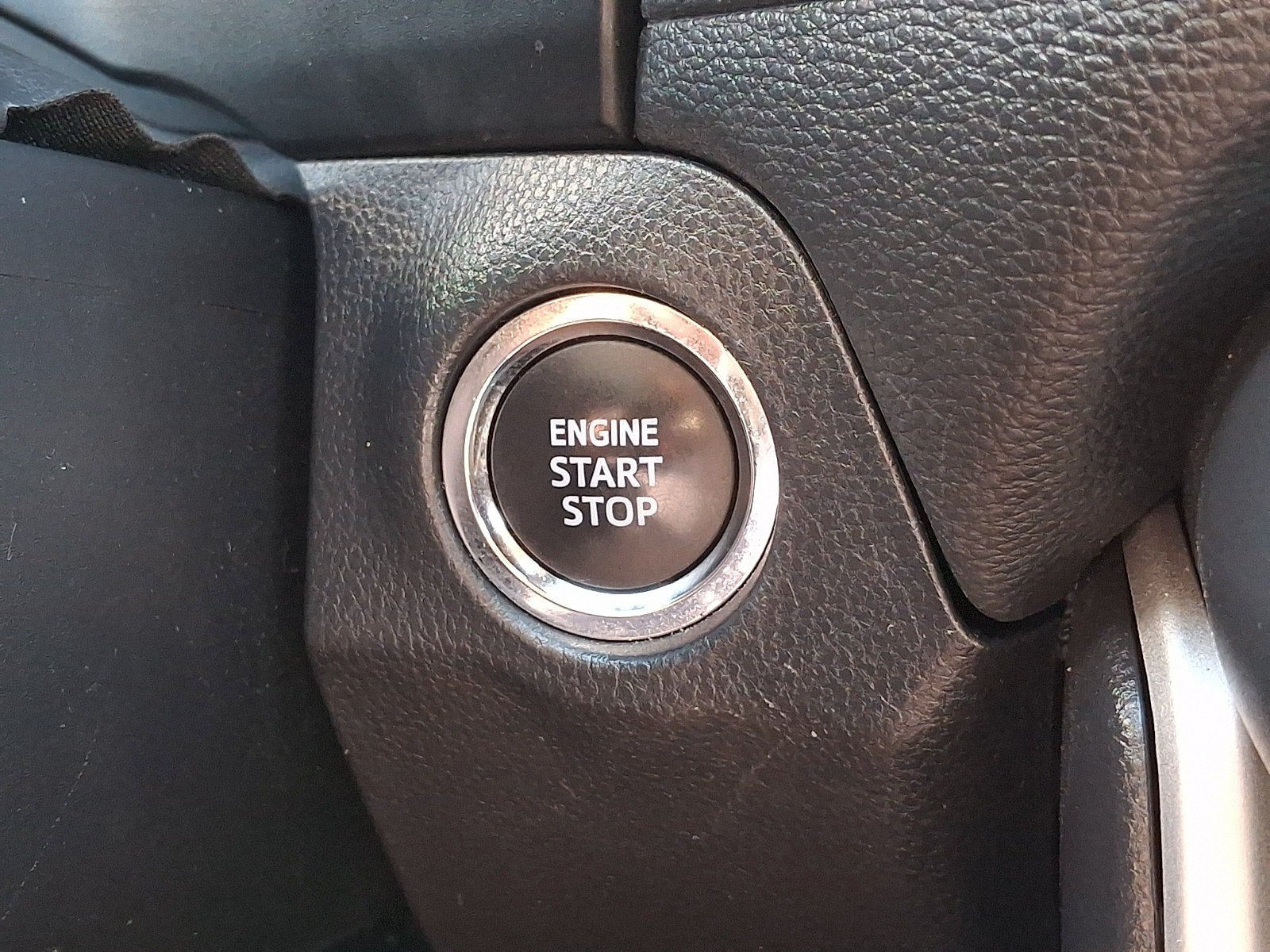 Certified 2024 Toyota RAV4 XLE FWD image 22