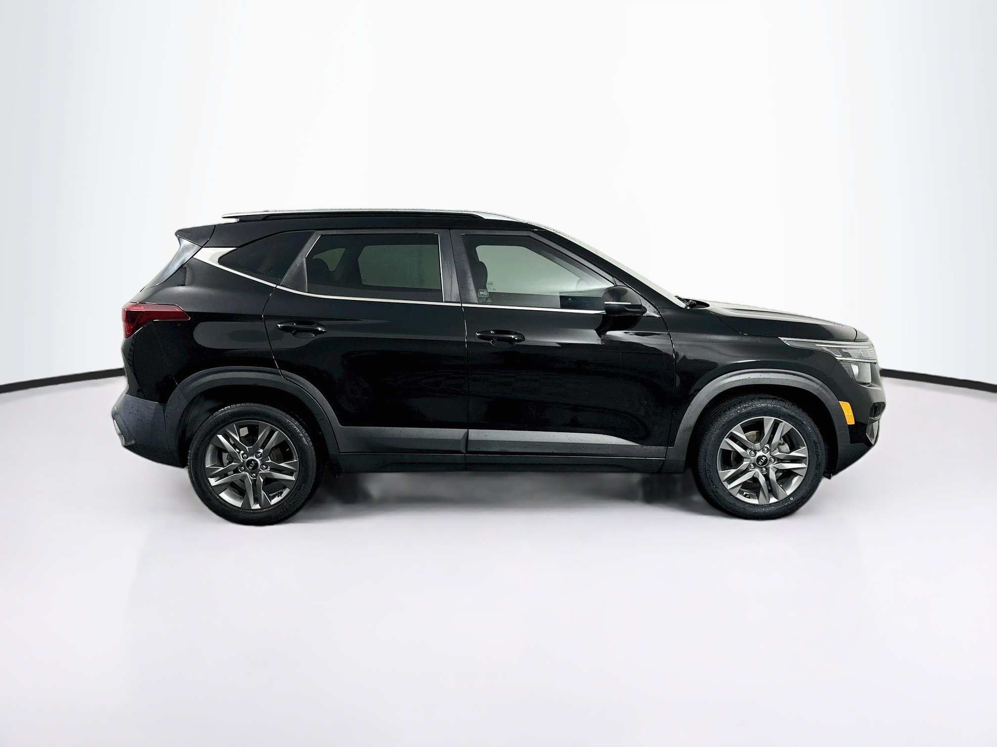 Used 2021 Kia Seltos S FWD image 10