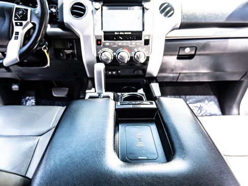 Used 2021 Toyota Tundra SR5 w/ SR5 Leather Package RWD image 40
