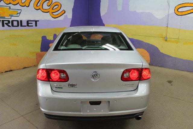 Used 2011 Buick Lucerne CXL w/ Driver Confidence Package FWD image 7