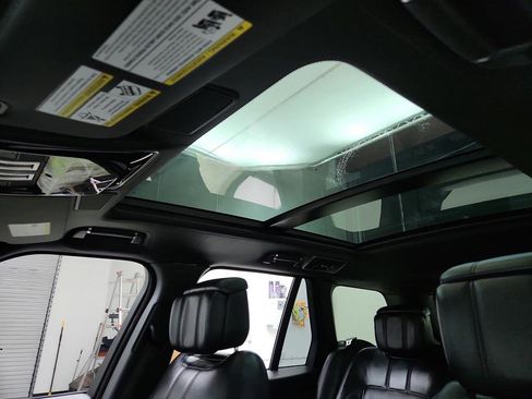 Used 2018 Land Rover Range Rover Autobiography AWD/4WD image 23