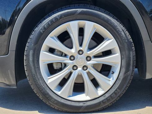 Used 2017 Chevrolet Trax Premier w/ Driver Confidence II Package FWD image 10