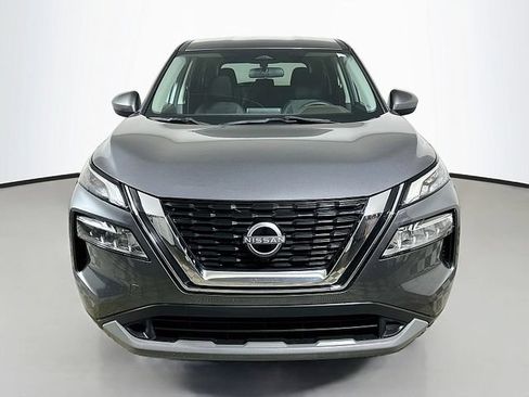 Used 2023 Nissan Rogue SV FWD image 2