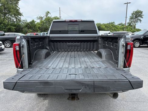Used 2025 GMC Sierra 2500 Denali AWD/4WD image 16