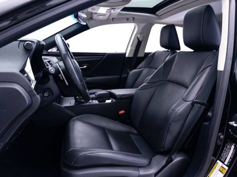 Used 2020 Lexus ES 300h w/ Premium Package FWD image 6