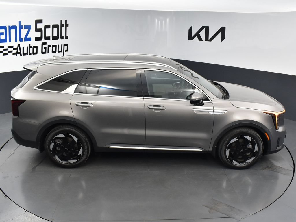 Certified 2025 Kia Sorento SX Prestige AWD/4WD image 14