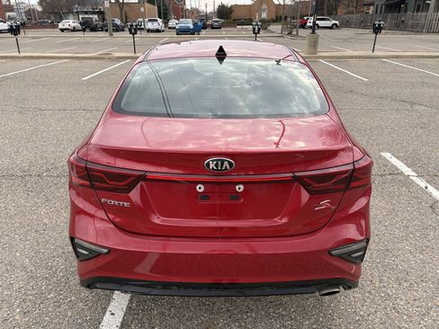 Used 2019 Kia Forte S w/ S Premium Package FWD image 11