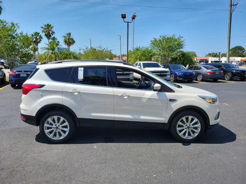 Used 2019 Ford Escape SEL AWD/4WD image 6