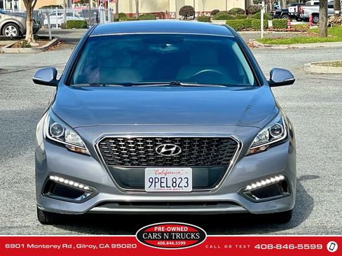 Used 2016 Hyundai Sonata SE FWD image 2