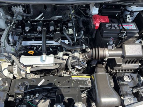 Used 2025 Nissan Versa SV FWD image 32