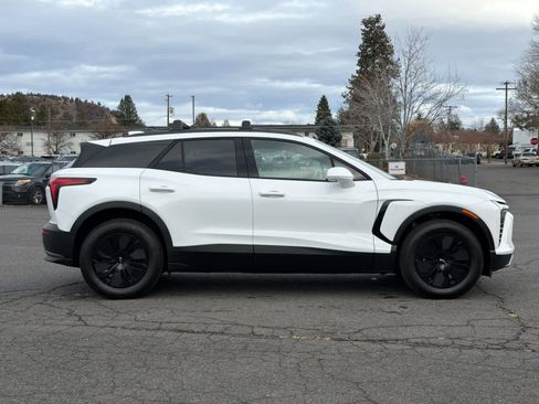 New 2026 Chevrolet Blazer EV LT image 8