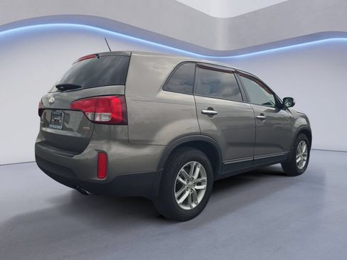 Used 2014 Kia Sorento LX FWD image 6