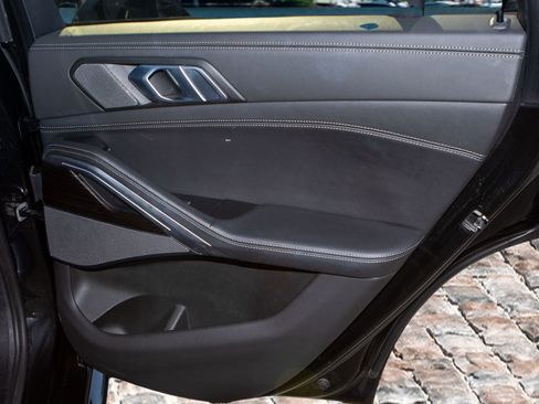 Used 2024 BMW X6 xDrive40i image 14