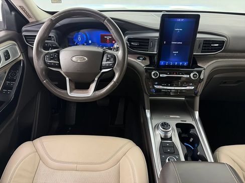 Used 2021 Ford Explorer Platinum w/ Equipment Group 601A AWD/4WD image 14