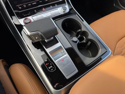 New 2026 Audi RS Q8 performance image 18