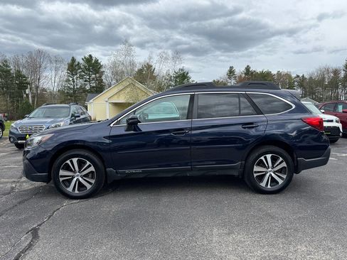Used 2018 Subaru Outback 3.6R Limited AWD/4WD image 15