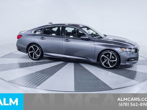 Used 2018 Honda Accord Sport image 13