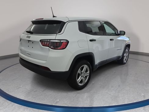 Used 2024 Jeep Compass Sport AWD/4WD image 5