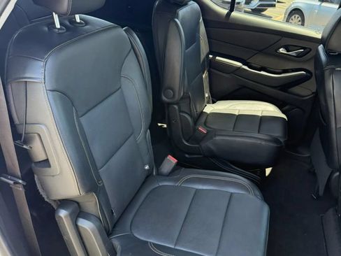 Used 2019 Chevrolet Traverse RS FWD image 23