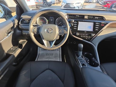 Used 2020 Toyota Camry LE image 17